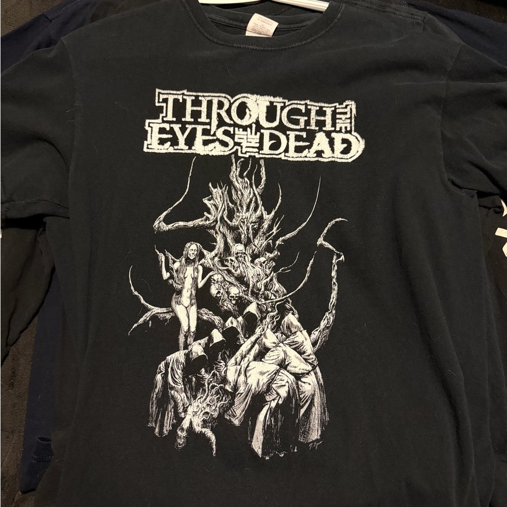 Through the eyes of the dead Black Graphic Tee